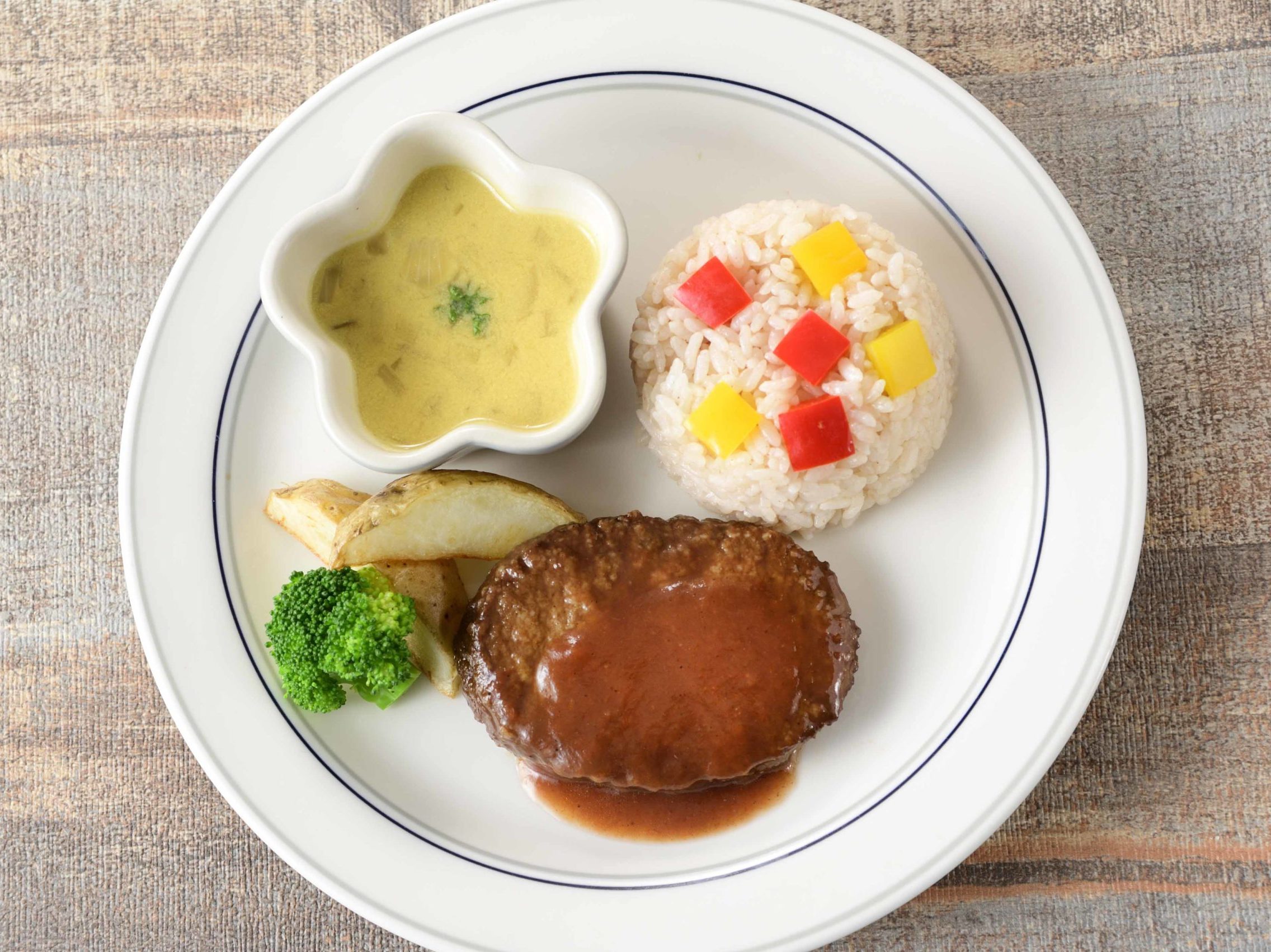 お子様ランチ：イラスト無料