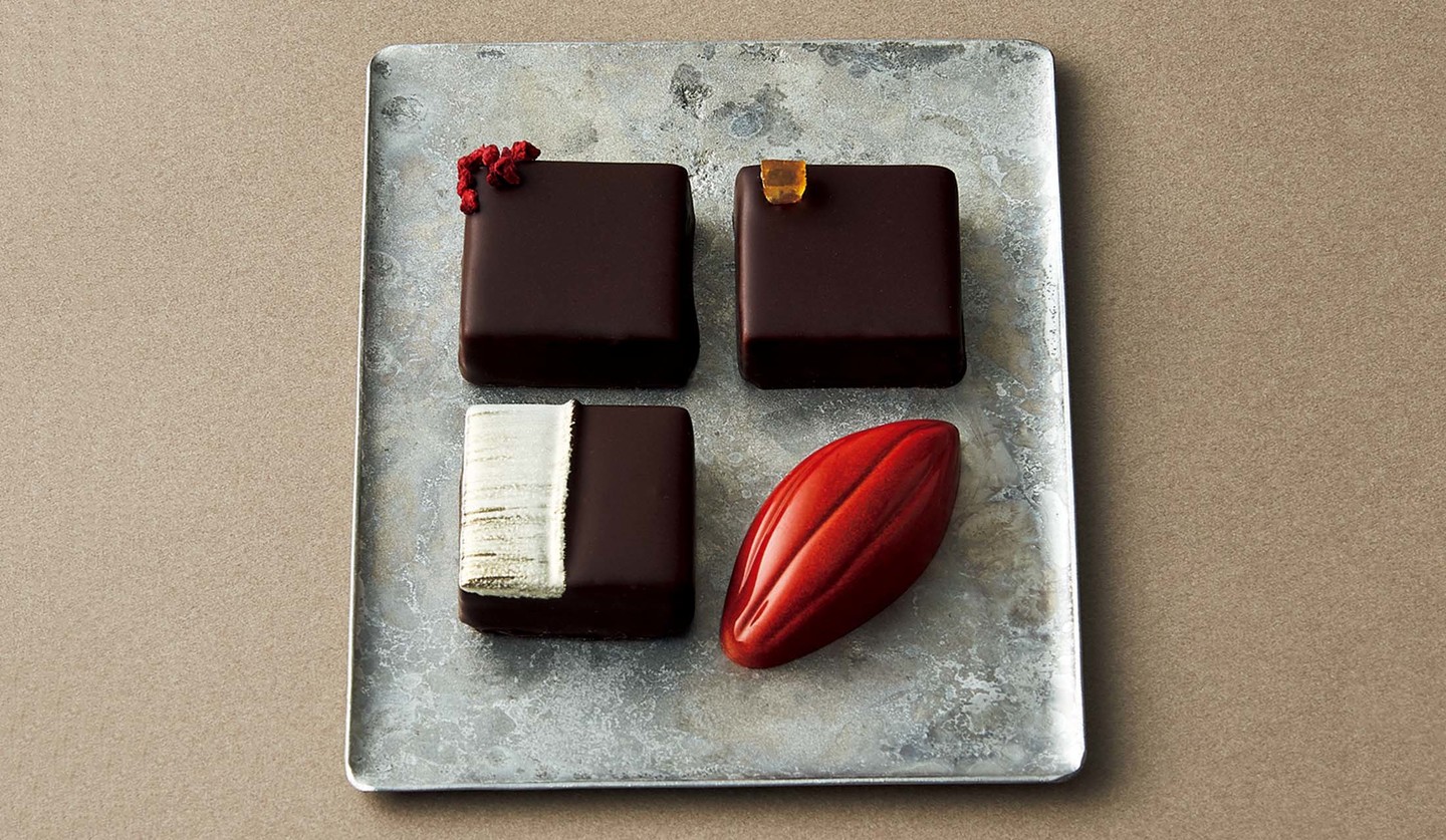 女子が絶対喜ぶ手土産の新定番はコレ！キューブ型のフルーツケーキが可愛すぎる！ 東京カレンダー最新のグルメ、洗練されたライフスタイル情報