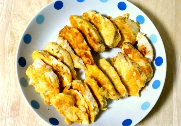 ●メイン サラダチキンとコールスローサンド