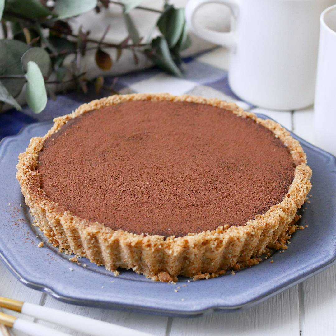 バレンタイン苺いっぱい焼かないチョコタルト