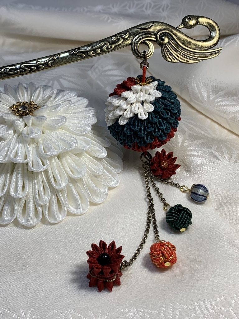 水引 小物の作り方2 アクセサリー偏 変りリーフ編みのバレッタ政華流水引アート