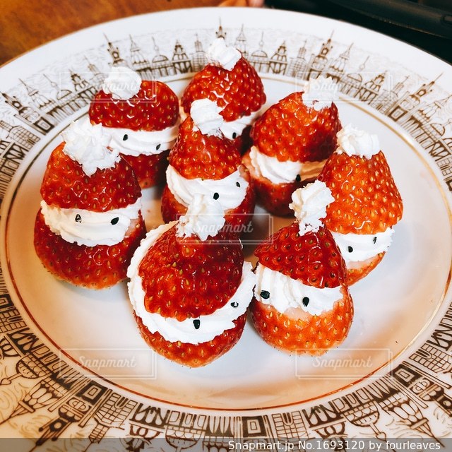 いちごで作る サンタクロース