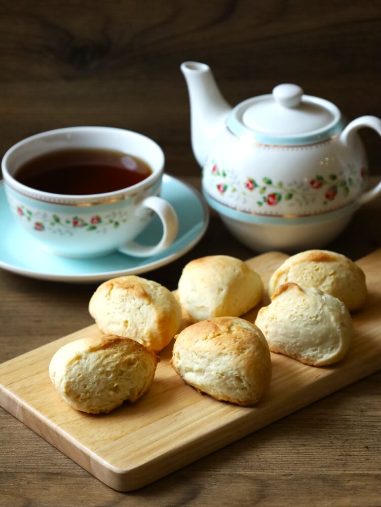 人気のトースターで簡単スコーンのレシピ。バターなし！薄力粉で本格的な作り方。 - つくりおき食堂