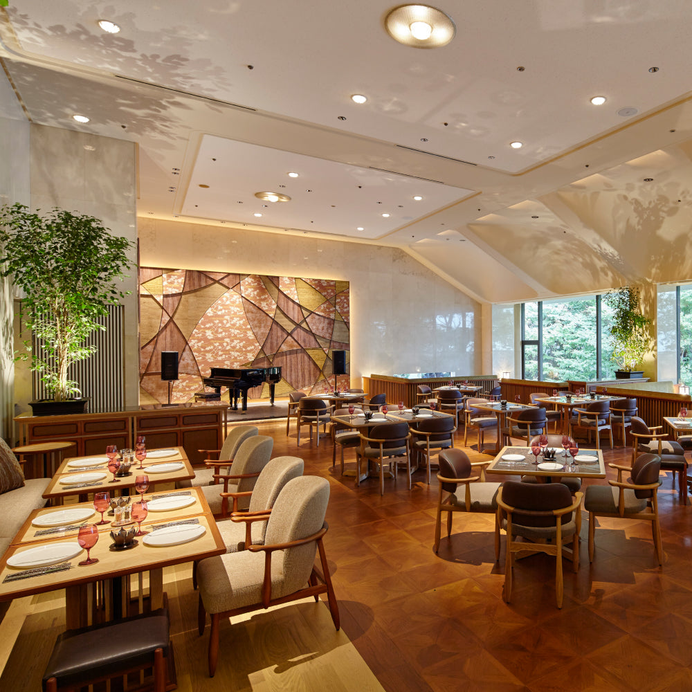 グランドプリンス新高輪のナイトプールがムード満点！これが大人専用の夜遊び場所だ！ 東京カレンダー最新のグルメ、洗練されたライフスタイル情報