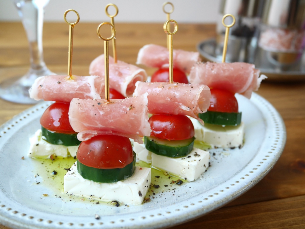 巻くだけ簡単！ クリームチーズといちじくの生ハム巻き