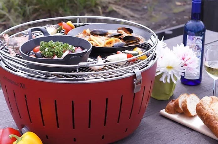 庭やベランダで気軽にBBQが楽しめる無煙バーベキューコンロ