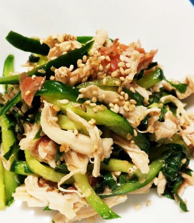 梅シロップを使って爽やかに！梅しそキュウリのレシピ