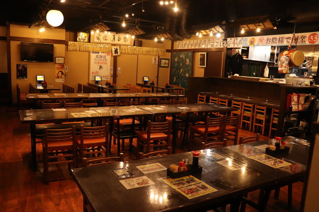 山盛りマグロがドーン！浅草橋「たいこ茶屋」のお刺身食べ放題ランチが、おさかなパラダイスだった