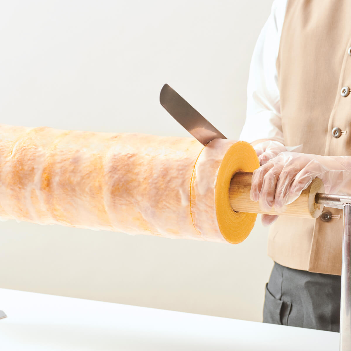 スイーツ ミニサイズだけど本格的な美味しさ！家庭用にもぴったりな治一郎「バウムクーヘン カット 」ぴんちょすの沼津ライフ