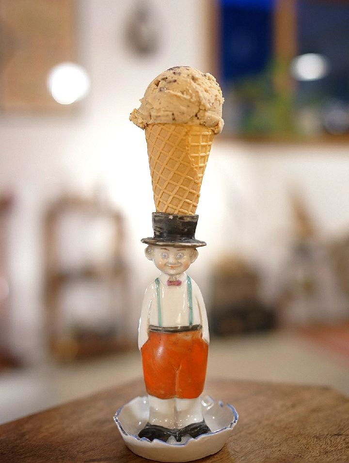 おしゃれなアイスクリームのイラスト素材85386614- PIXTA