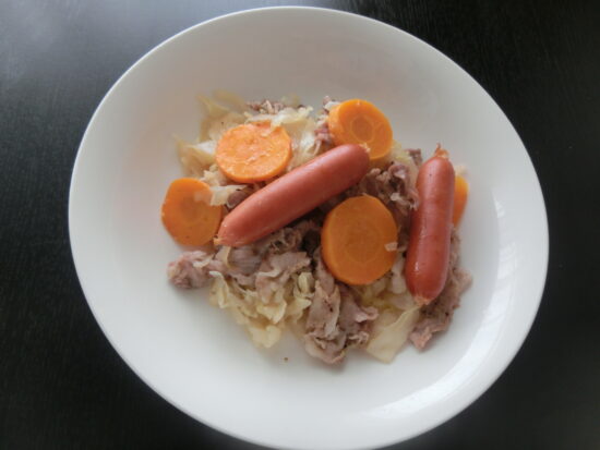 志麻さんのおしゃレシピ え、皮の代わりに⁉アイデア斬新すぎな「キャベツとひじきのシュウマイ」に挑戦♪2024年4月13日- エキサイトニュース