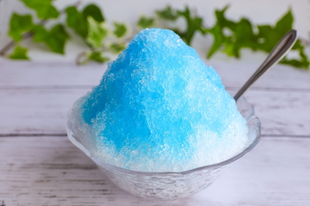 かき氷で舌の色が変わる？TikTok