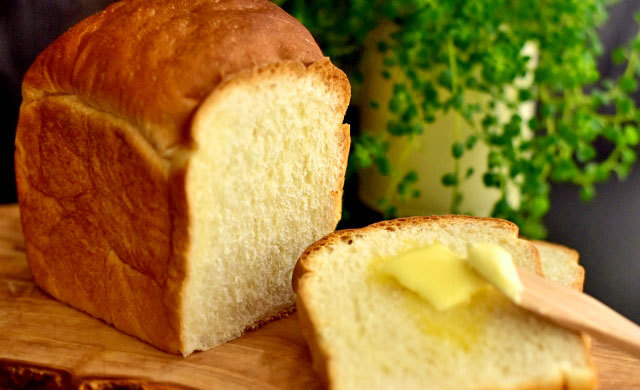 プレミアム食パン専門店 Bread Code by recette @鎌倉 角食リッチ - ツレヅレ食ナルモノ