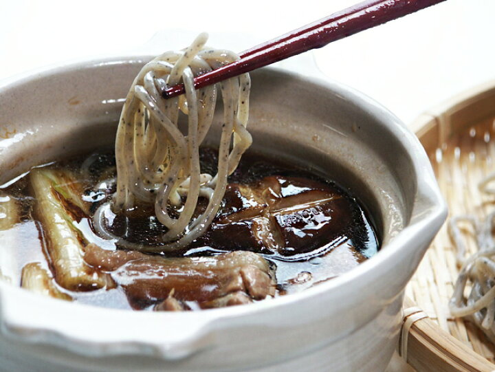 温かい蕎麦つゆ