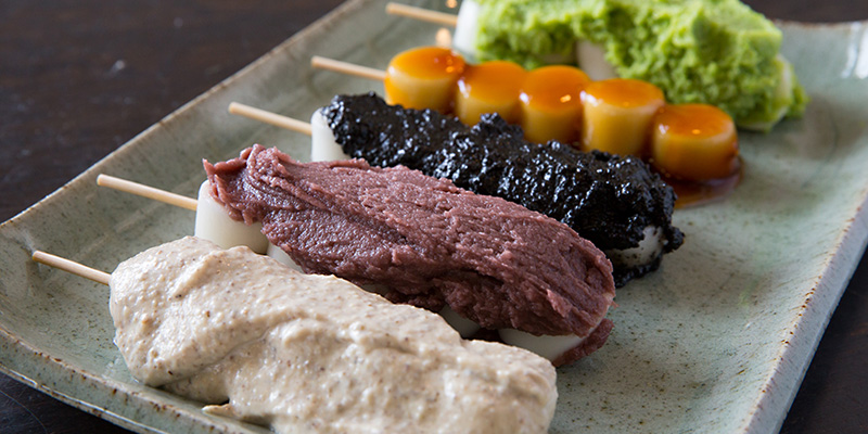 ウワサのお団子屋さん』by むっこっこ : 横丁とうふ店 最上川千本だんごよこちょうとうふてん もがみがわせんぼんだんご - 大石田 和菓子食べログ