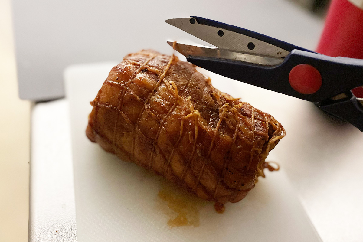 チャーシュー作ってみた。うまいぞ。簡単チャーシューの作り方。豚バラ叉焼。 自家製チャーシュー。レシピ。男の料理。キャンプ飯