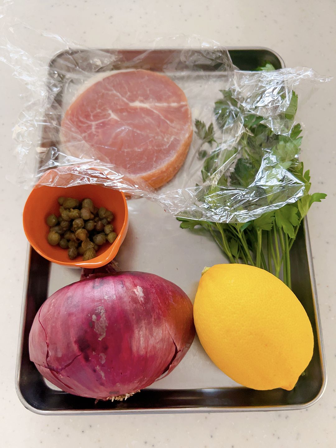 紫玉ねぎのマリネで簡単サラダ - ごはん便り