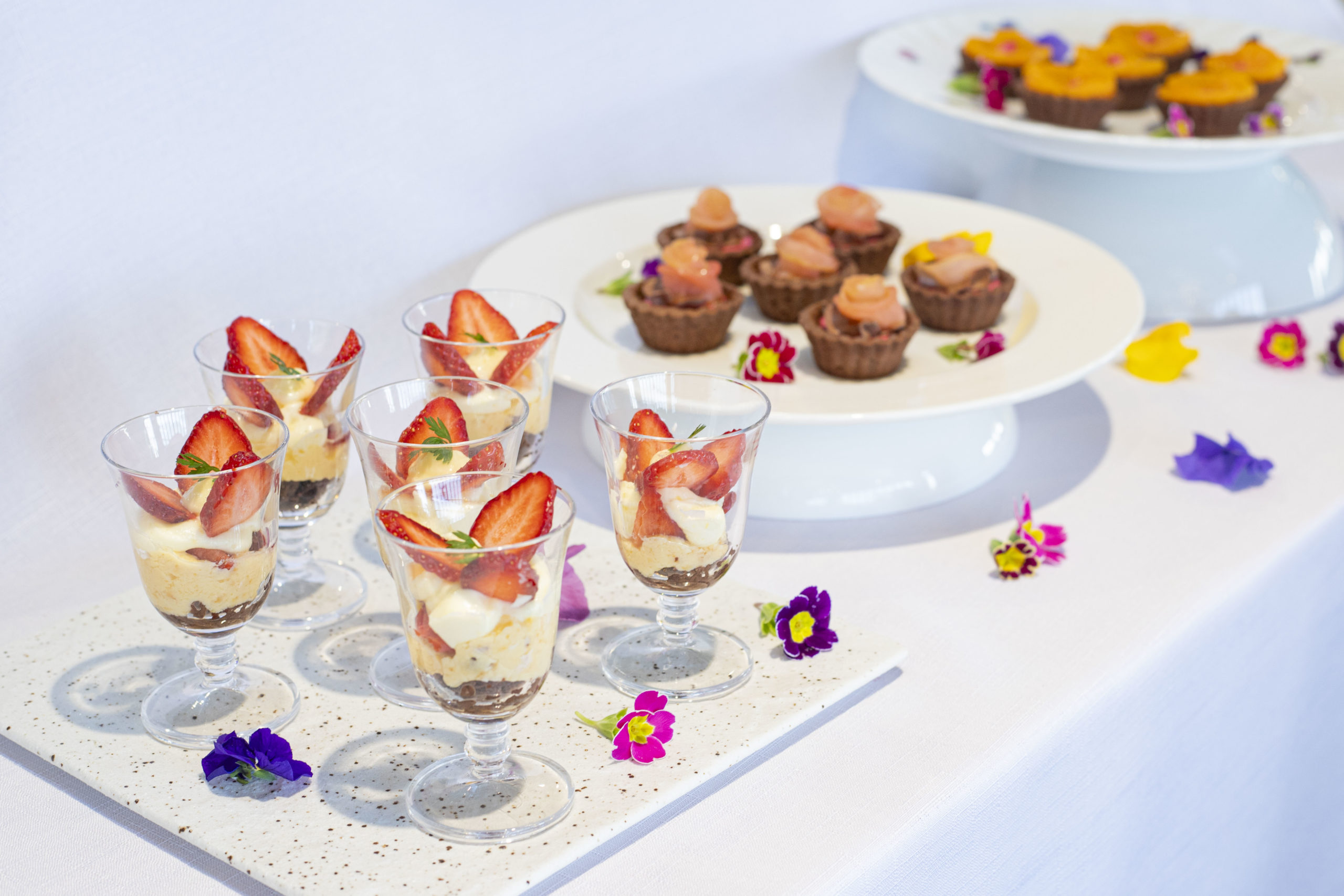 FUN！FUN！ZOO春まつりデザートブッフェ」名古屋で開催、動物園の人気者がスイーツに！ - 女子旅プレス