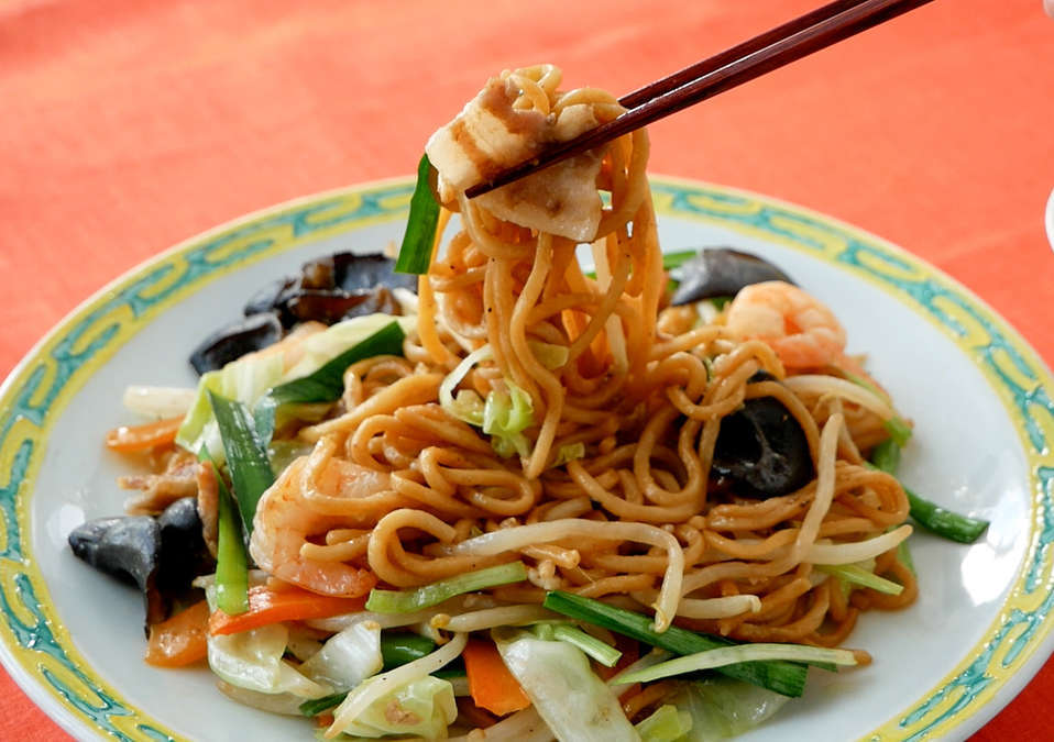 Amazon.co.jp: 大阪王将 上海焼きそば 3食入り2袋 全6食 焼きそば 中華焼きそば 町中華 あんかけ焼きそば 麺 中華麺 :食品・飲料・お酒