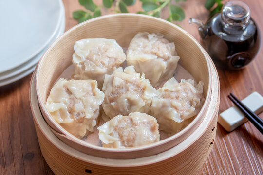 シュウマイのイラスト無料のフリー素材 イラストエイト