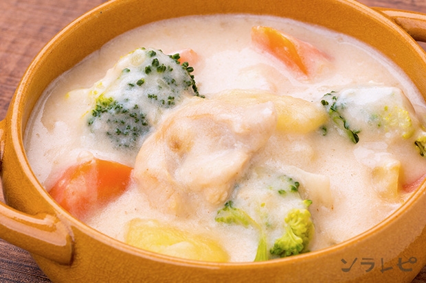 じゃがいもに牛乳を注いで焼くだけ グラタンより簡単！火を使わずに作れる絶品おかずレシピ・作り方Tasty