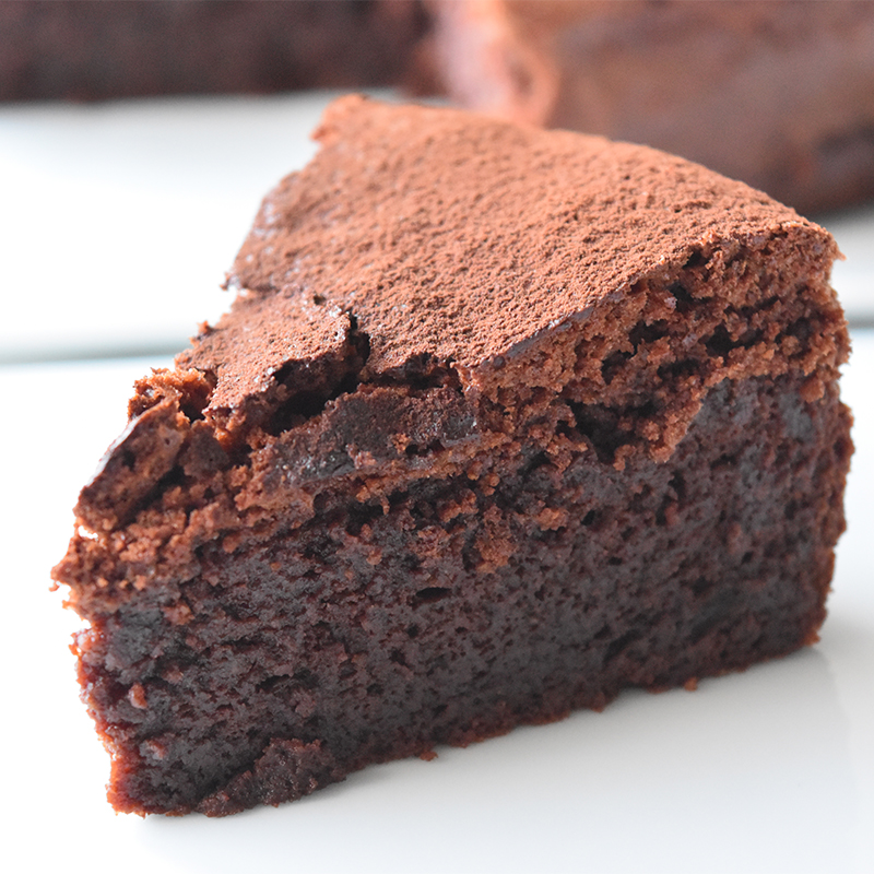 まさかのレンチン3分！超しっとり！ 濃厚チョコレートケーキ