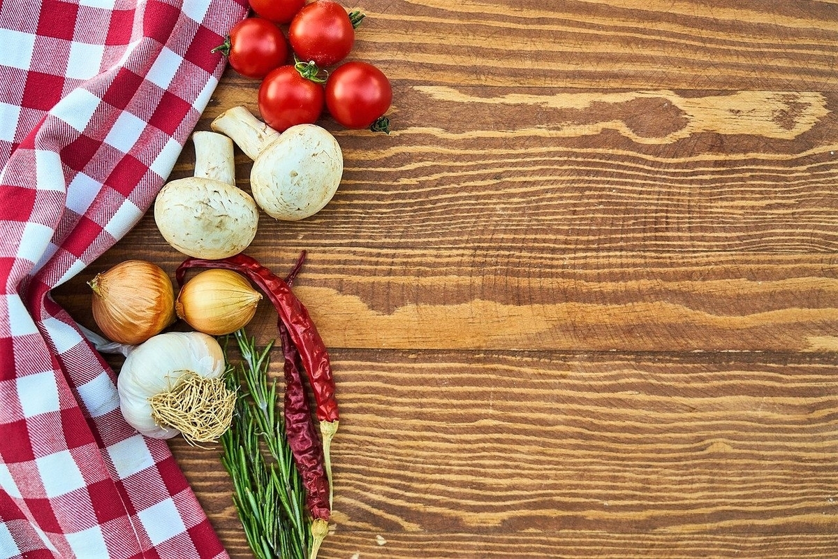 チーズとろーり♪余ったピザでキッシュ風