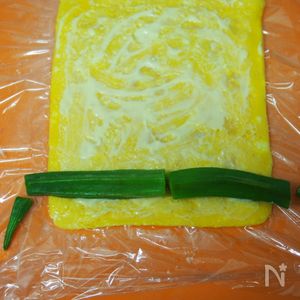 七夕にも。オクラとチーズのだし巻き卵