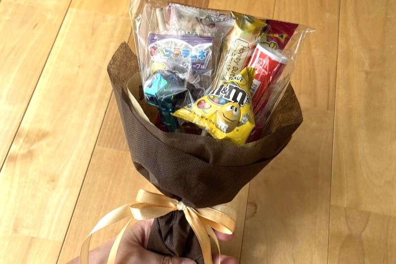 プチギフトに！子どもが喜ぶ『お菓子ブーケ』の作り方 100均DIY- 元気ママ応援プロジェクト