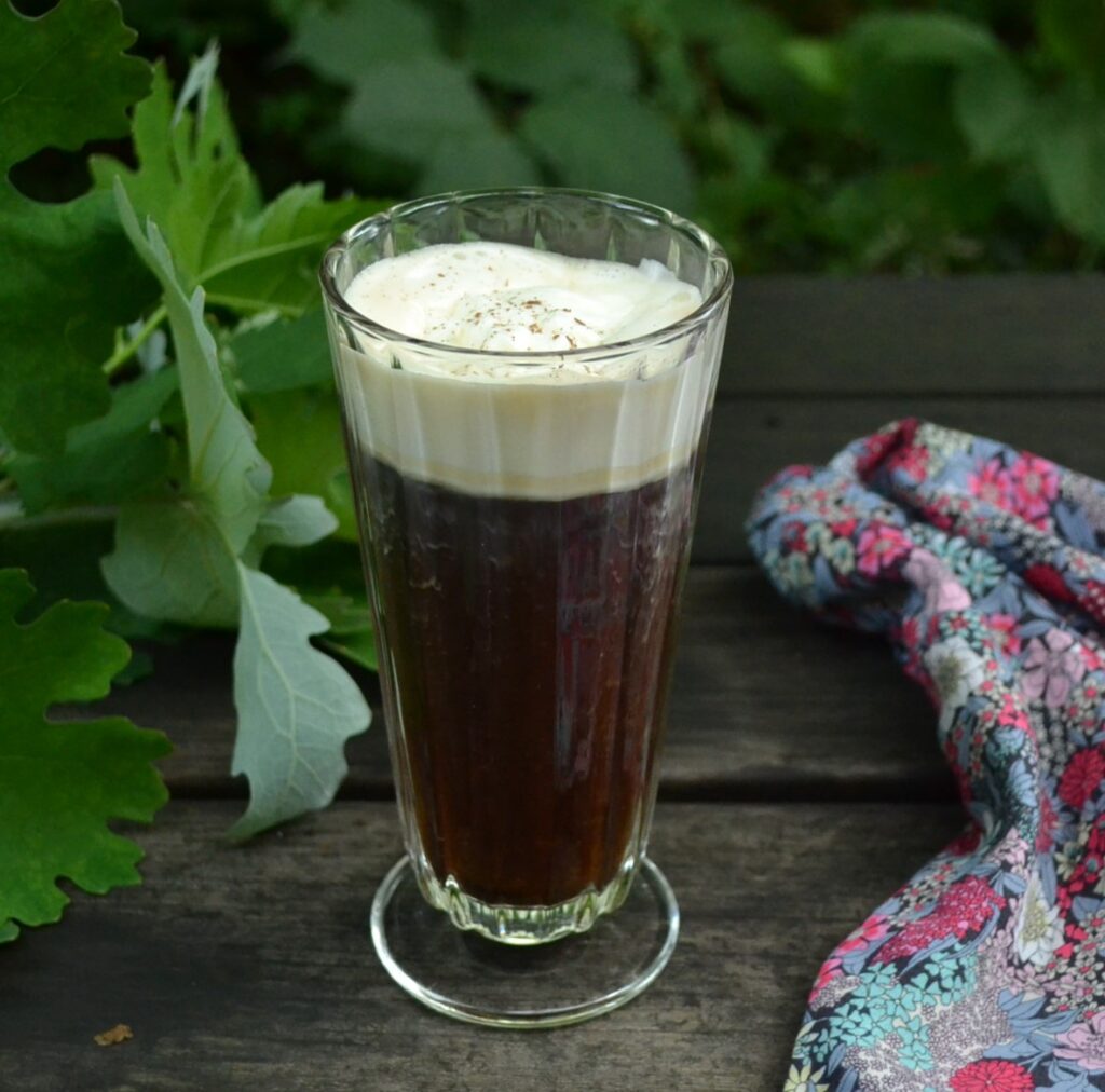 ワンランク上の大人の味 アイリッシュコーヒーとは？アイリッシュコーヒーの作り方・飲み方をご紹介KUTSULOG