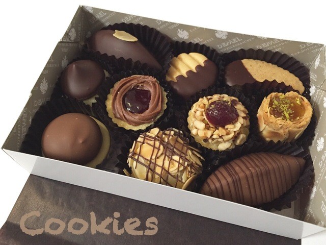 渋谷のデメル生クッキー：週3回限定販売の絶品スイーツ