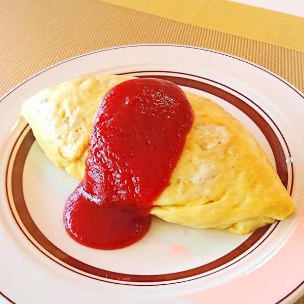 オムライスを作ったらいつもケチャップでゆる〜いイラストを描いています。みんなとカゴメでつくるコミュニティ ＆KAGOME アンドカゴメ