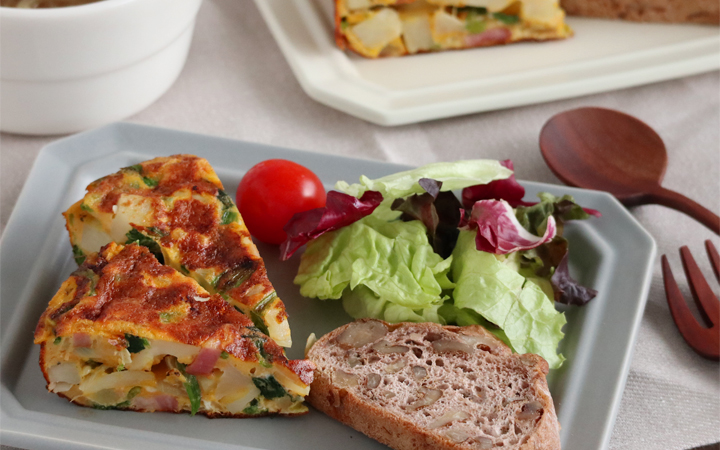 スパニッシュオムレツ トマト、ほうれん草入り の作り方・写真レシピ - 植山周志のぶっ飛ぶブログ