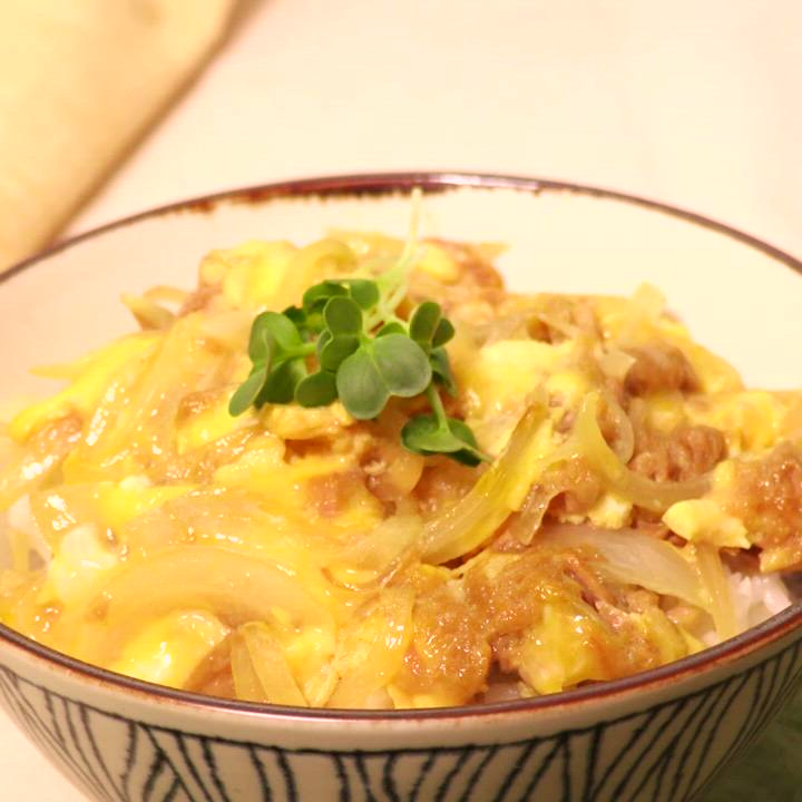 ランチ限定メニュー！ 「うな玉丼」 テレビ番組「ヒルナンデス」デビュー 特別な高級玉子「マッカラン」のみ使用！売り切れることなく、11時から15時ご提供しております。御徒町ランチ 上野ランチ 千円ランチ駅近グルメヒルナンデス