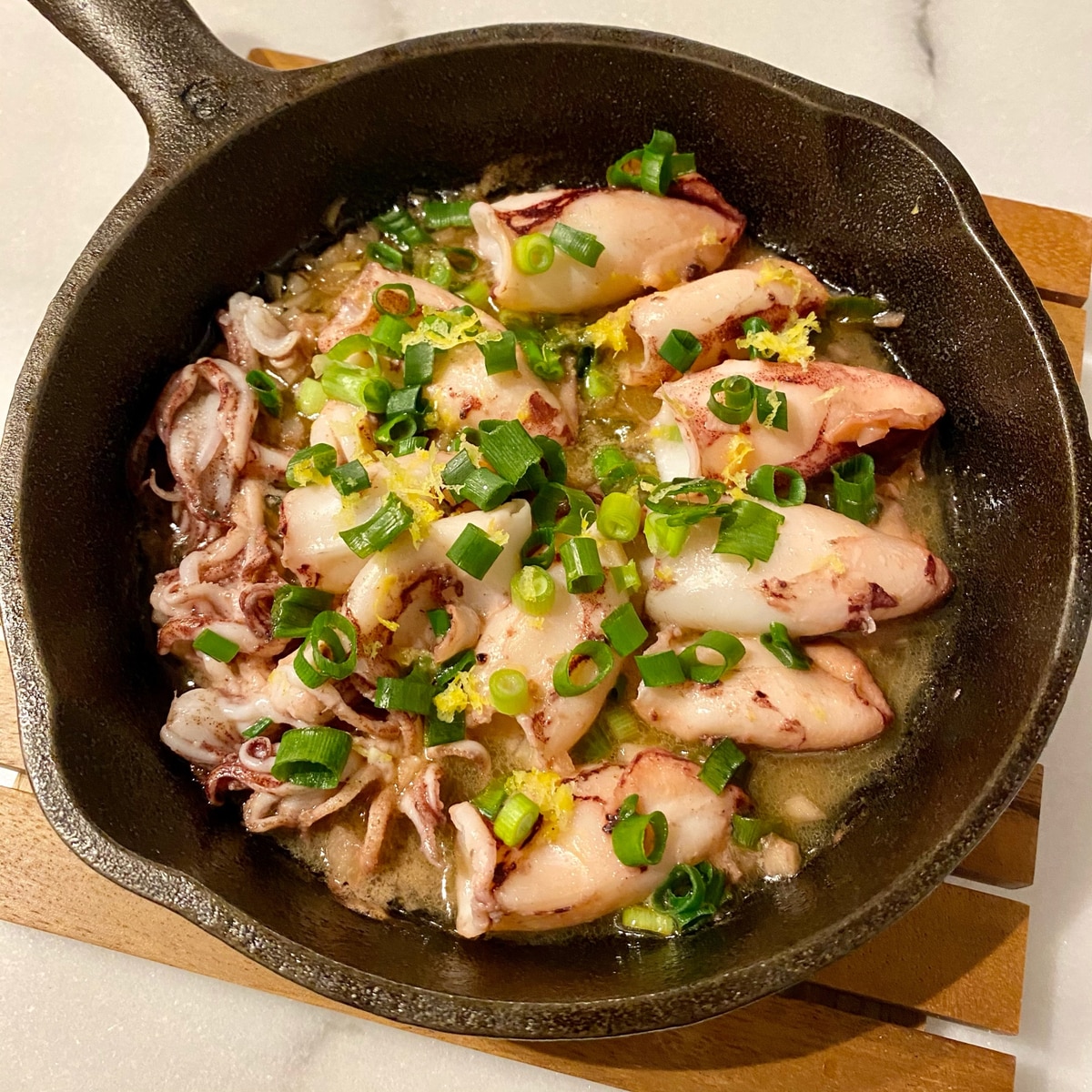 ピリ辛 イカのガーリックバター醤油焼き