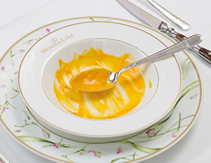 フランス在住者が教える本場のフレンチでのフォーク・ナイフの使い方フラルーガ