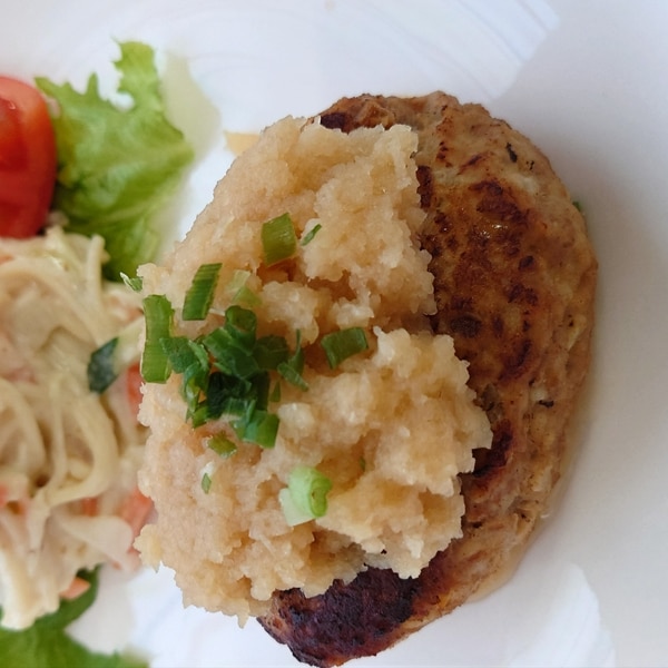 水溶き片栗粉で肉汁を閉じ込め びっくりドンキー風ハンバーグ 再現レシピ - 理系男子の再現料理 研究所