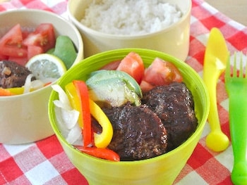 お弁当作り ロコモコ丼弁当の詰め方〜How to packing bento lunchbox