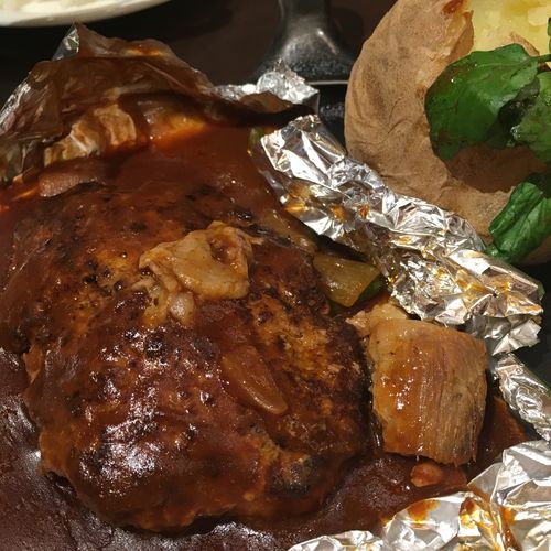 オンリーワンのつばめ風ハンブルグステーキ』by だって食べたかったんだもの : つばめグリル 銀座コア店 - 銀座 洋食食べログ