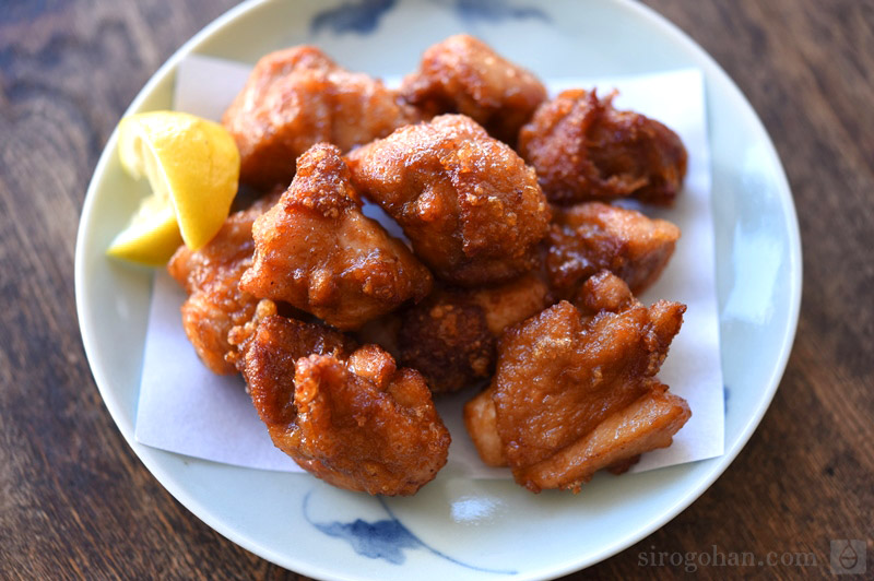 唐揚げをカリカリ＆ジューシーに揚げる「衣の配合」を徹底比較！ 薄力粉や片栗粉など全5種の衣を比較 - dressing ドレッシング