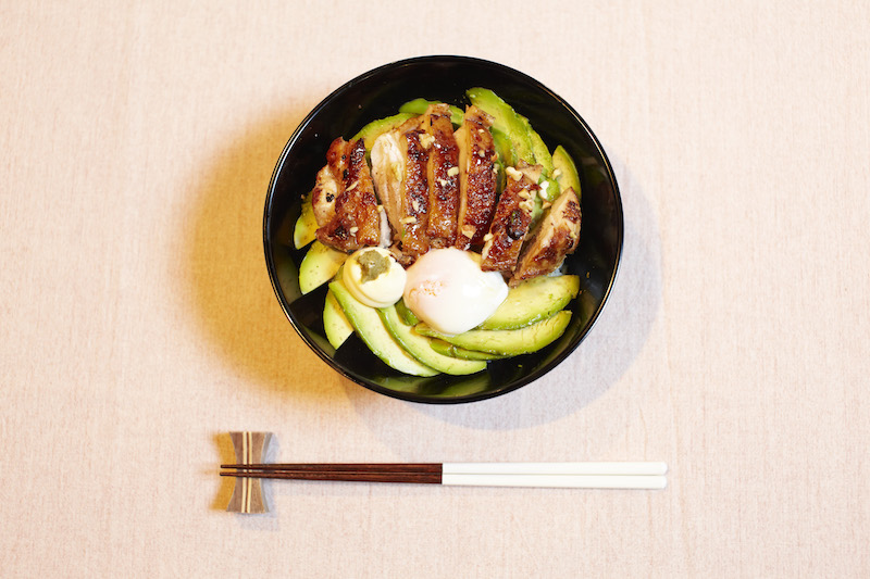 ごはんが進む！ ささみとアボカドヘルシー丼