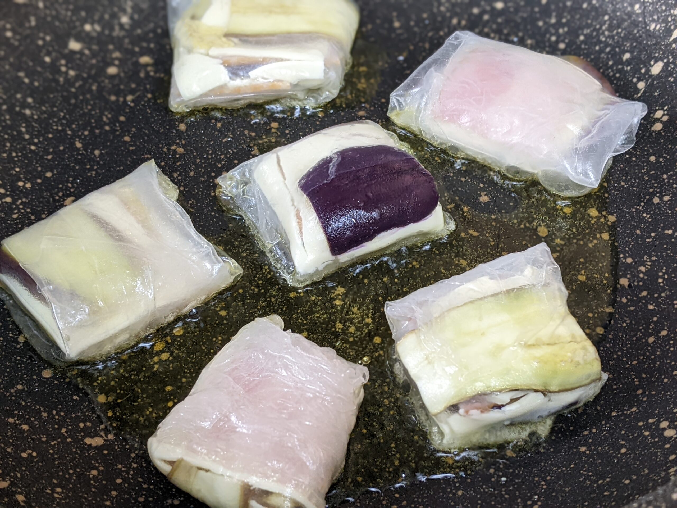 ベーコンチーズをはさんだ♪とろ～り茄子のステーキ