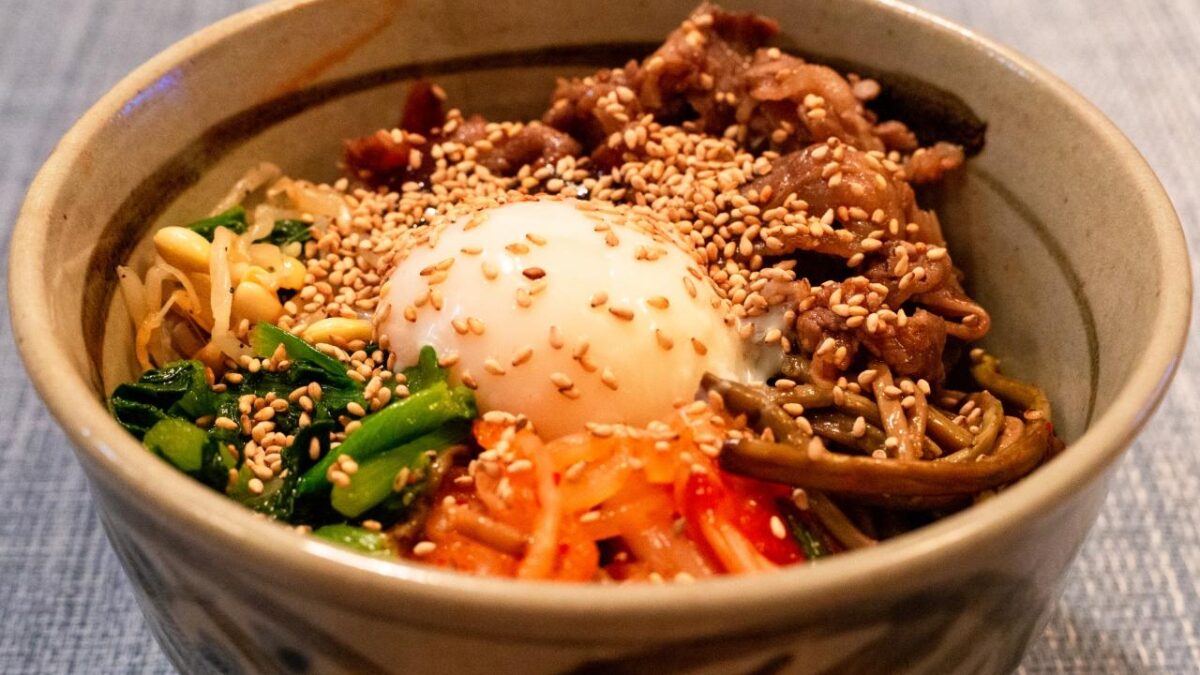 備後漬物冷蔵ニラキムチ 180g×4個 4977188184494 1セット 4個直送品- アスクル