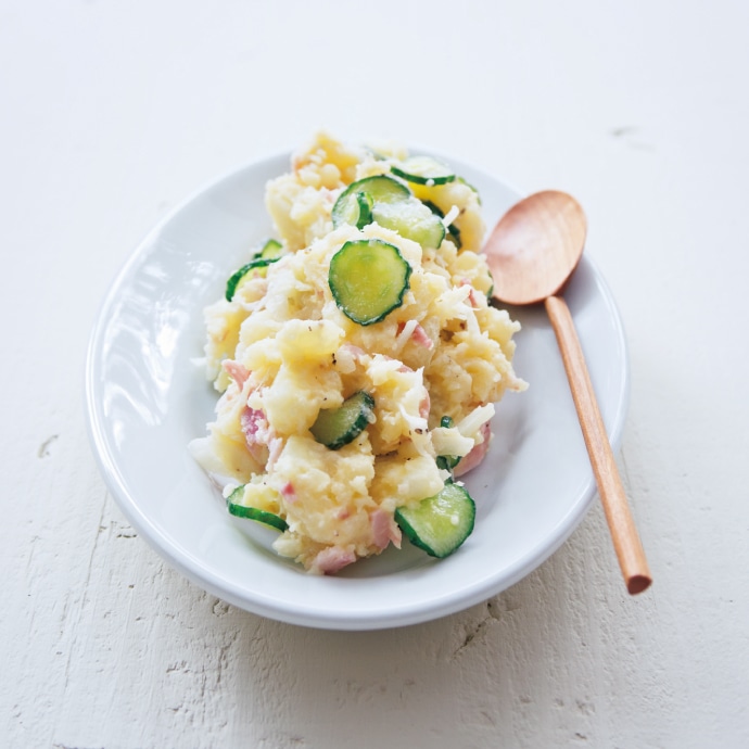 ベーコンと卵のデリ風ポテトサラダ 火を使わずレンジで簡単