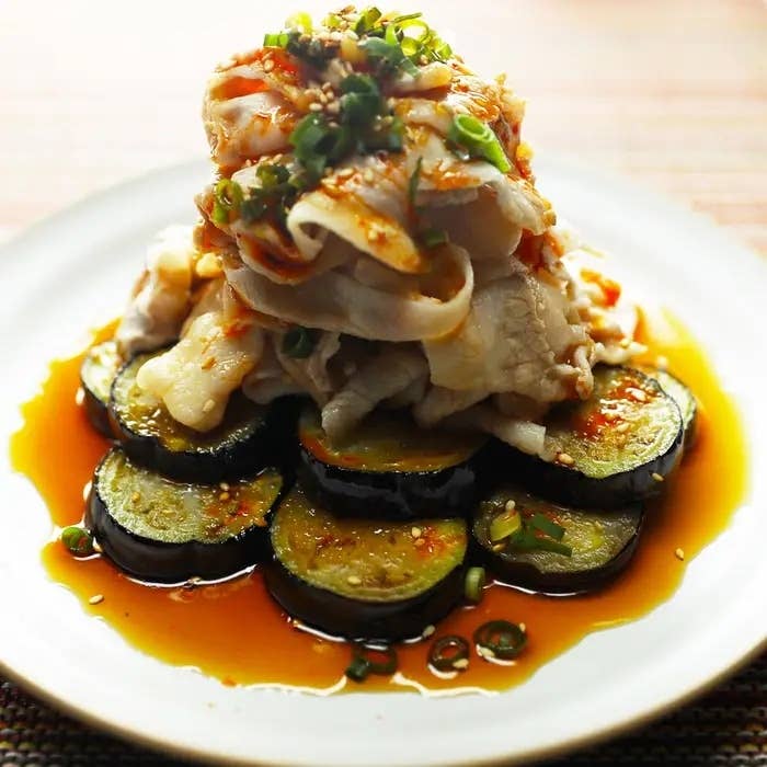 冷しゃぶサラダに！ひらひらキュウリの盛り付け方立体的にみせるポイントオンライン美・中華料理教室Éclat Shifu エクラシーフ