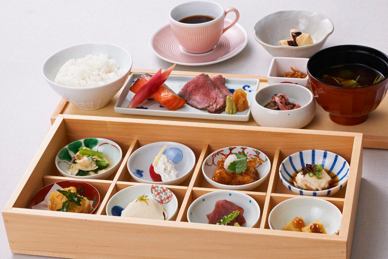 ランチ公式 Bar + Dining SCeNT HOUSE DEN Marunouchi セントハウス