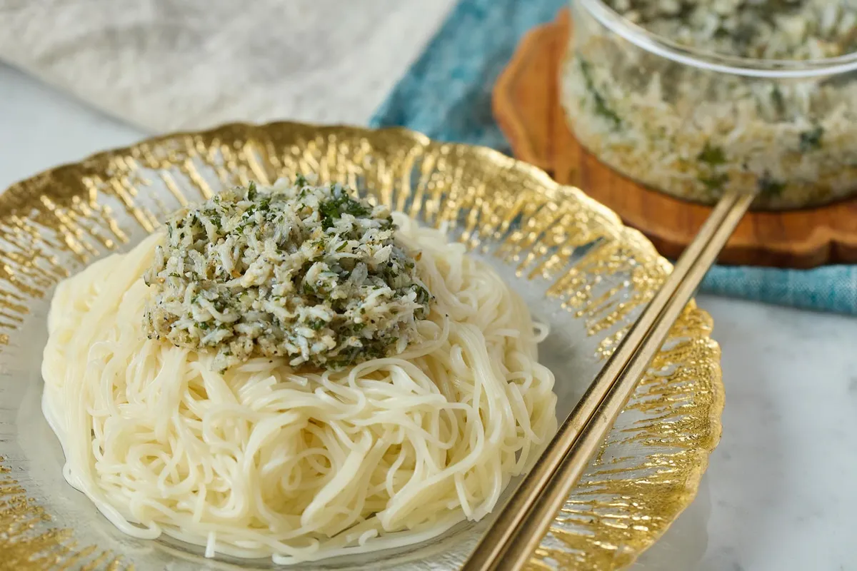 釜揚げしらす ご飯が何杯もいけちゃう「しらすのオイル漬け・しらすの塩辛・しらすのふりかけ」 - メシ通ホットペッパーグルメ