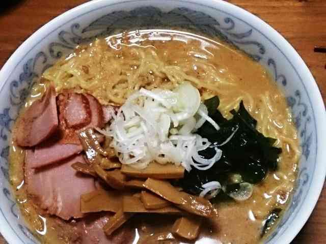 本格的な味わい！味噌ラーメンスープのレシピを紹介 生ラーメン津村製麺所株式会社ツムラ