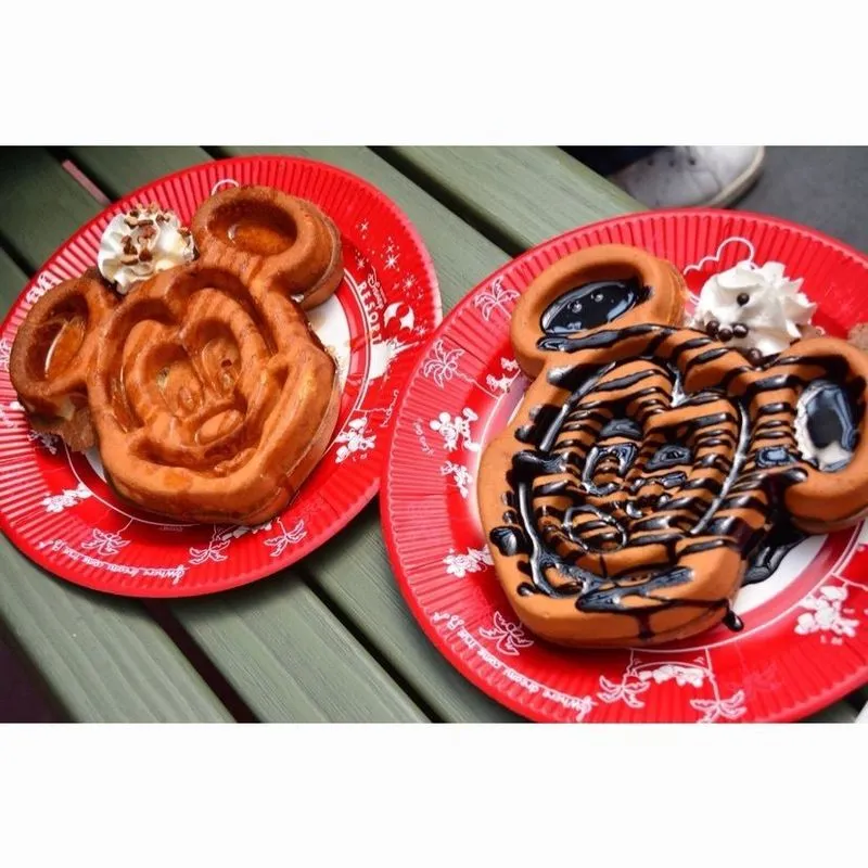 12月限定の豪華なコース！東京ディズニーランド「ブルーバイユー・レストラン」クリスマス2020 メニュ