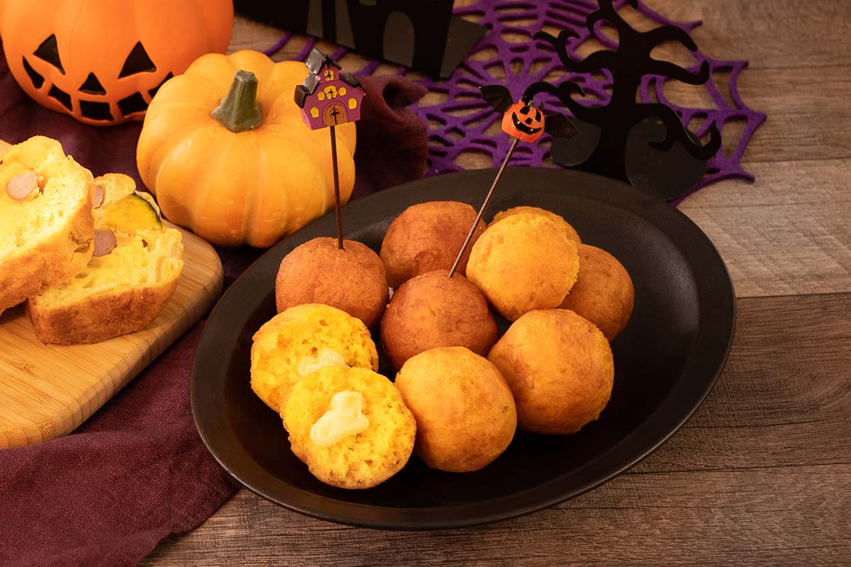 材料2つ！かぼちゃドーナツの作り方混ぜて揚げるだけで簡単！サクサクふわふわ！優しい甘さの一口ドーナツ♪-How to make PumpkinDonut- 料理研究家ゆかり